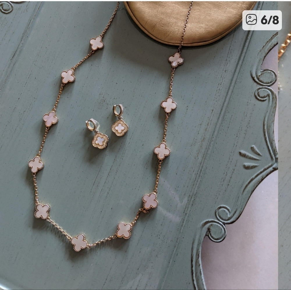 Lucky Star Quatrafoil Necklace & Earings